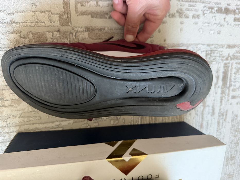 Продам кросівки Nike