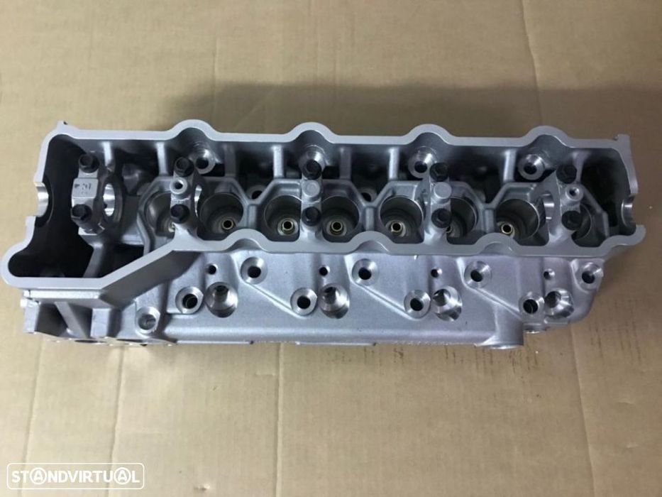 Colaça do motor nova Mitsubishi Canter e Pajero 2.8td 4M40
