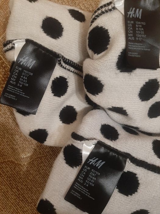 Зимові шапочки 3шт.2-4р,4-8р,8-12р Zara