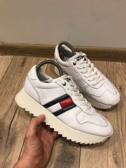 Buty Tommy Hilfiger Casual City Runner rozm. 39