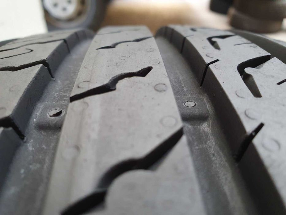 2x Barum Bravuris 5hm 225/50r16 Nowe