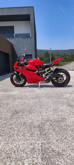 Ducati 1199 Panigale – 15.943 km | Desportiva de sonho