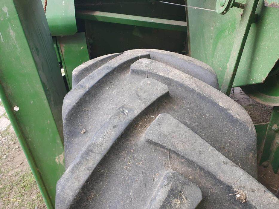 Продам комбайн John Deere 942