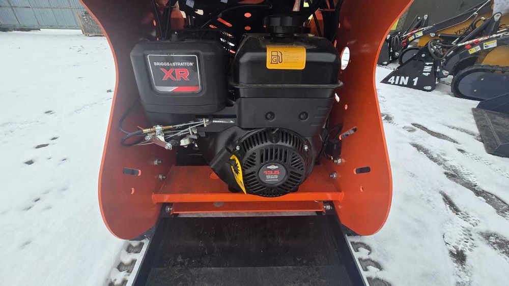 Mini ładowarka gąsienicowa MACHPRO MP-S50PRO