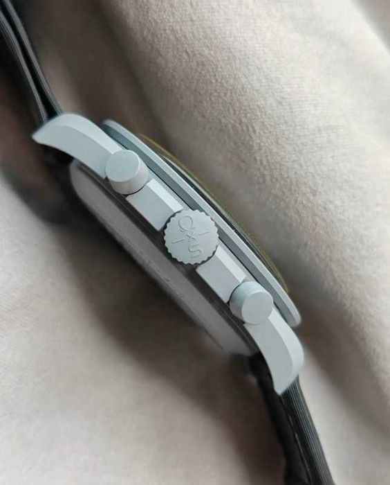 Księżycowa Edycja SO33M100 – Omega x Swatch MoonSwatch