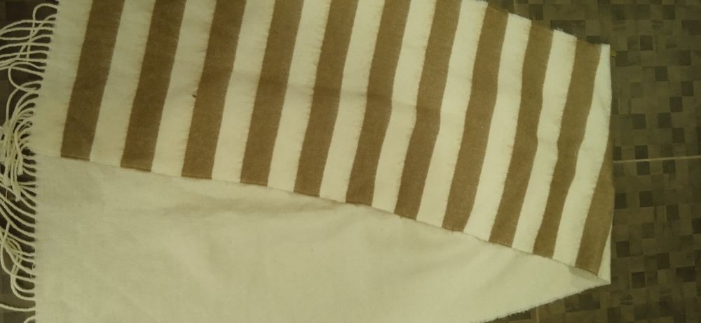 Стильный шарф  шерстяной женский