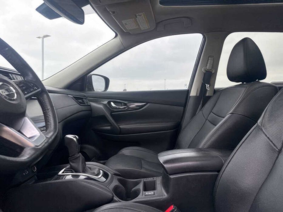 Nissan Rogue SL      2018