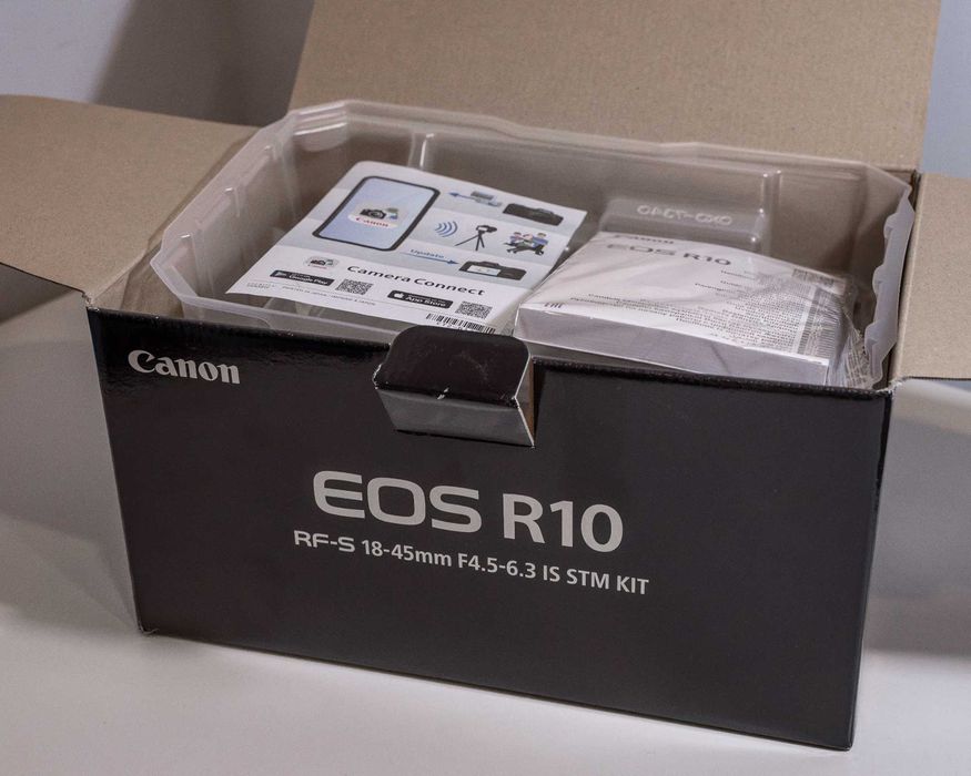 Canon R10 (Como Nova) + Canon 18-45 + Canon 10-18 + Adaptador EF-EOS R