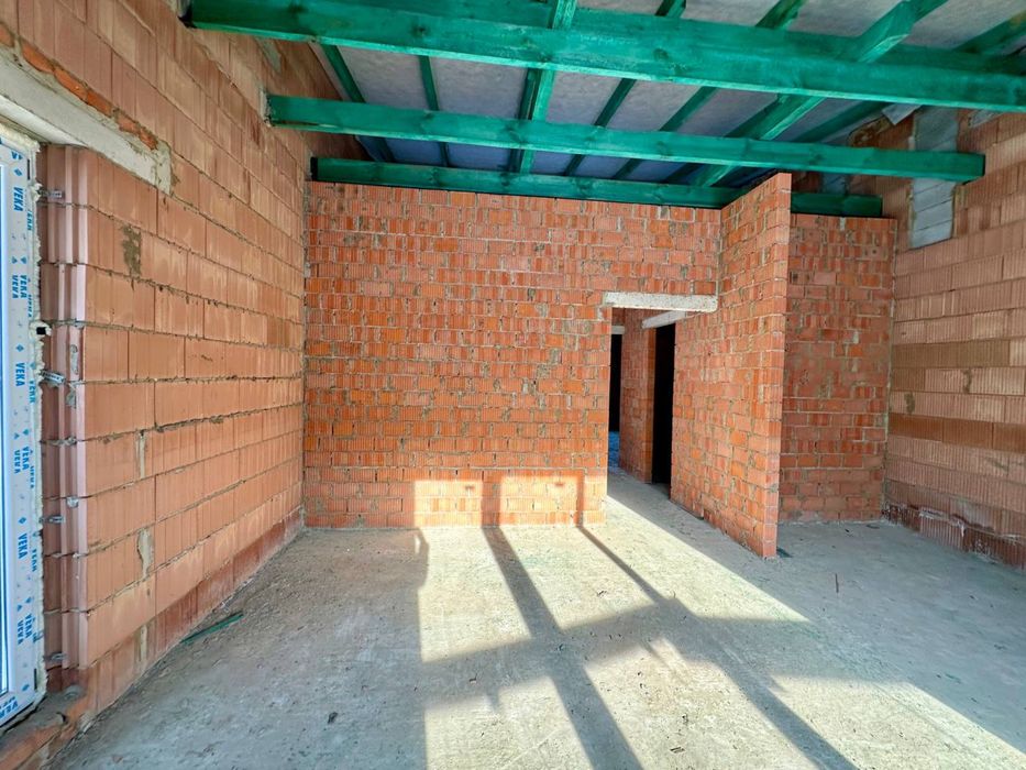 Продам котедж з міськими комунікаціями!