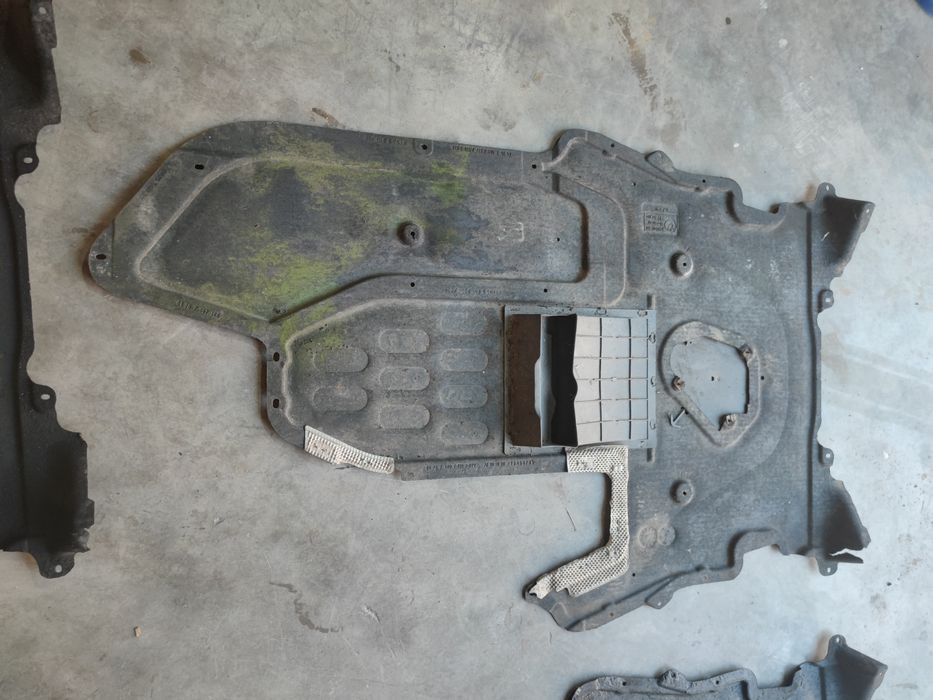 Osłona dolna pod skrzynię biegów BMW E61 e60