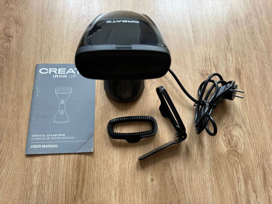 Ferro a vapor vertical. Iron Up. Create