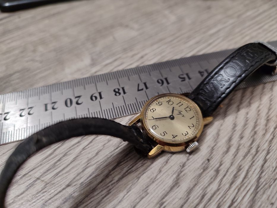 Годинник луч продам