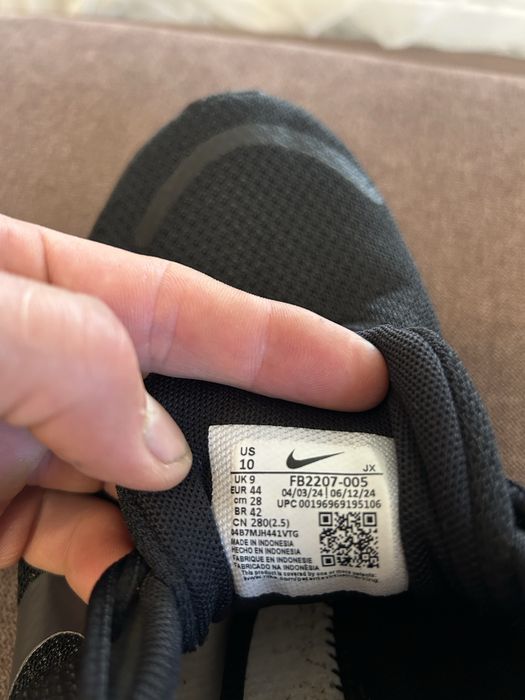 Чоловічі кросівки Nike Revolution 7