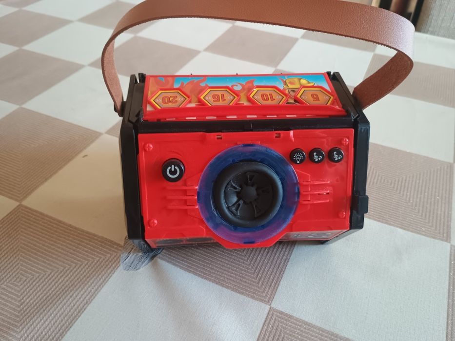 Tor samochodowy wyścigi zjeżdżalnia do aut hot wheels