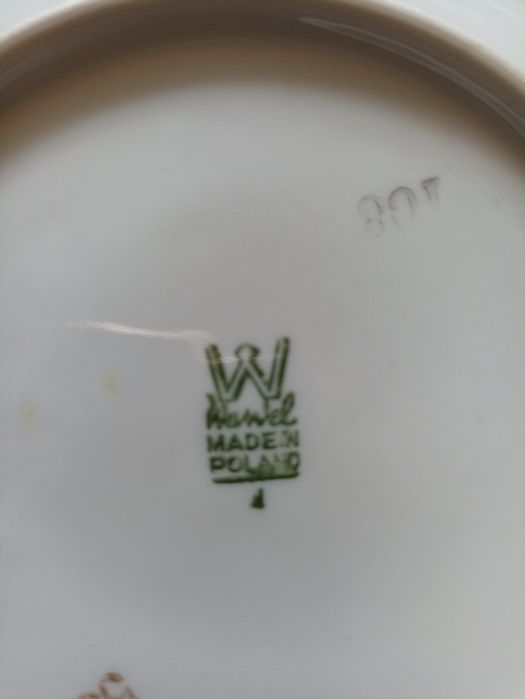 Komplet talerzy porcelanowych