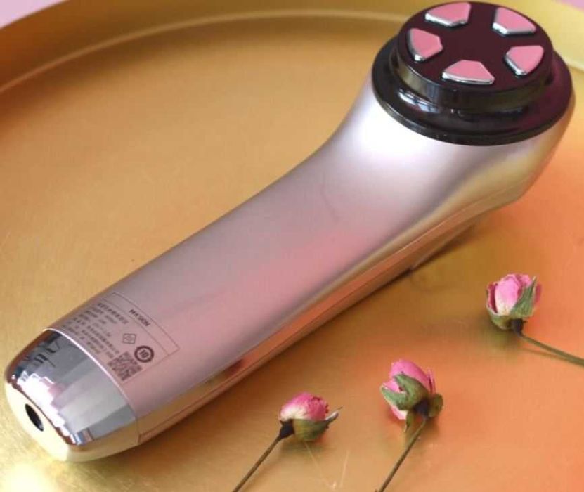 Аппарат LL MASAMI для лифтинга и миостимуляции лица дома Гель подарок