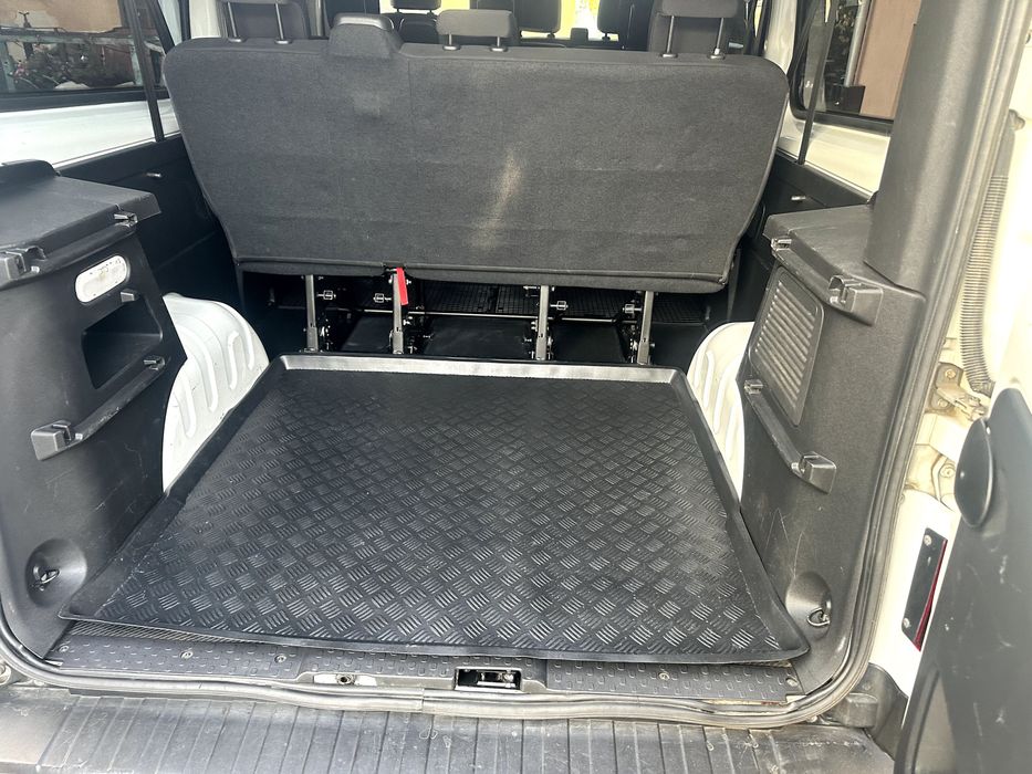 wynajem wypożyczalnia samochodów Bus 9 osób