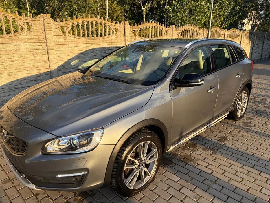 Volvo V60 Cross Country