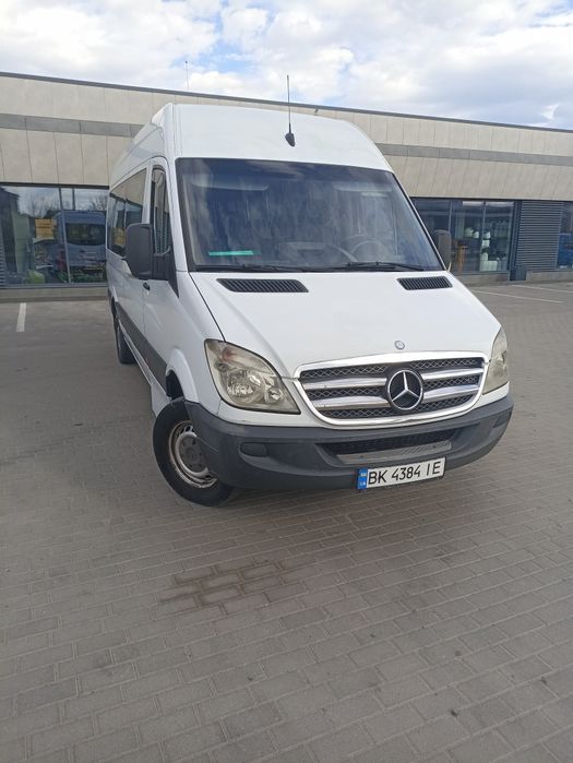Мерседес спрінтер 906 2,2cdi 2008р пасажир 9 місць