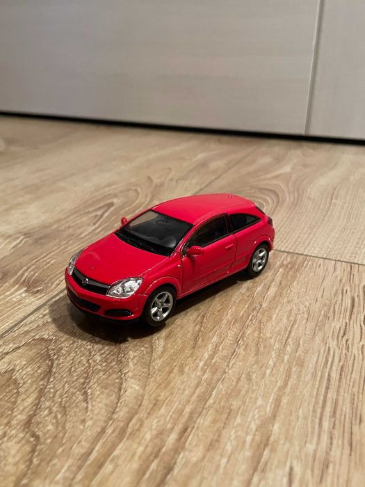 kolekcjonerskie modele autek