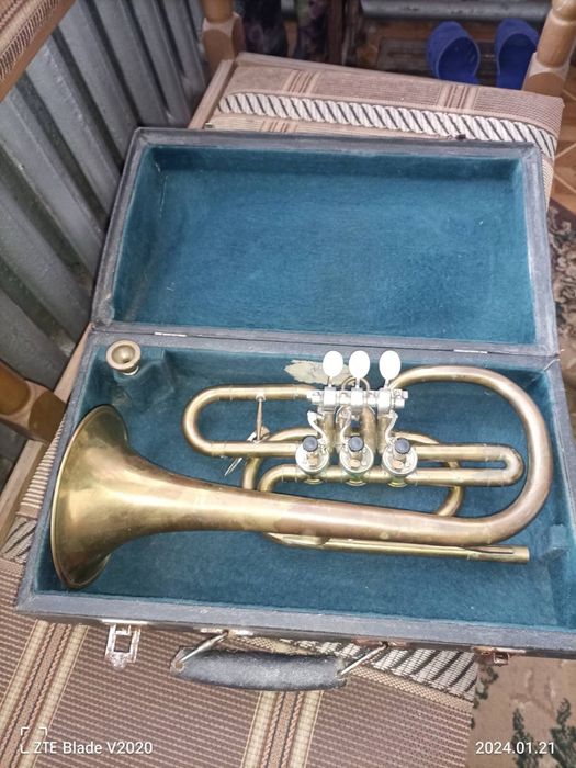 Корнет духовий інструмент