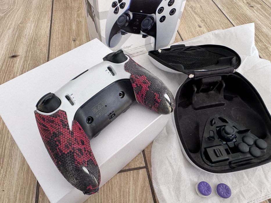 Pad Sony DualSense Edge PS5 Biało-Czarny + Etui + Pudełko + USB