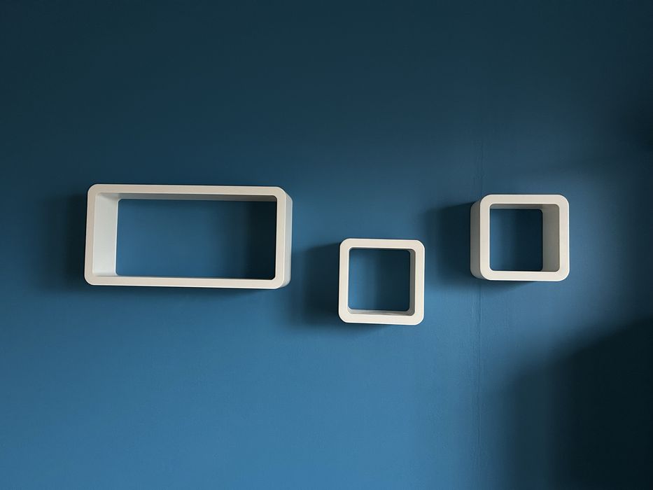 Zestaw 3 białych półek