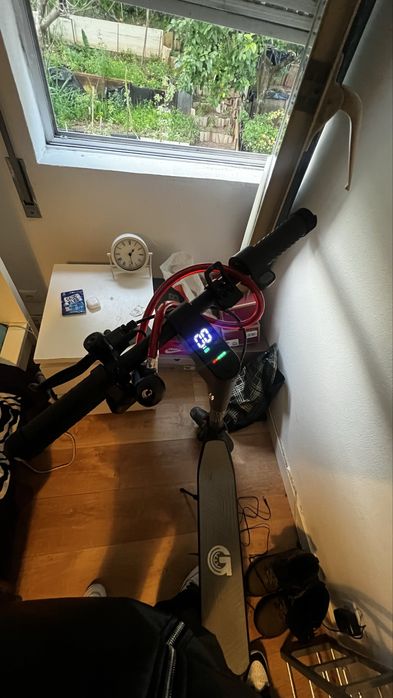 Trotinete Elétrica Urban Glide 100 Evo– 3 Meses de Uso, Como Nova