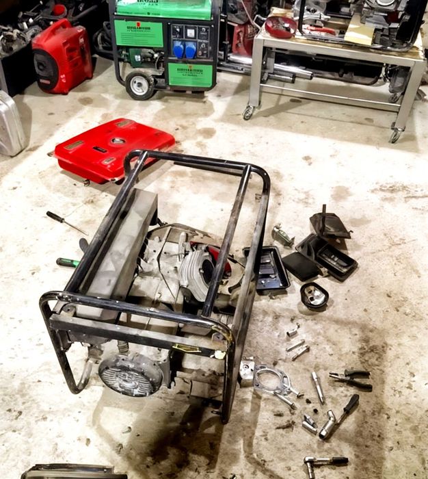 Ремонт бензотехники, зарядных станций UPS Экофло. Ремонт Генераторов.