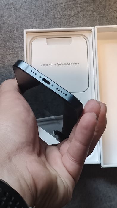 Sprzedam iPhone 13, nie naprawiany, dobry stan