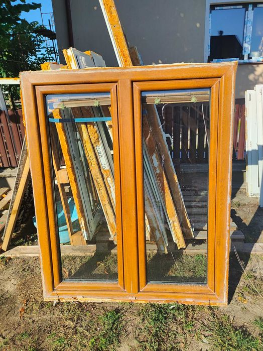 używane okna PCV dwuszybowe złoty dąb