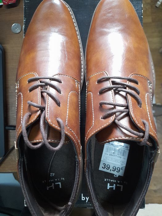 Черевики чоловічи,нові,розмір 42,шкірзам,якісний,придбанні у Фра