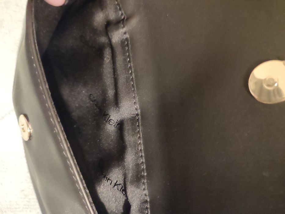 Bolsa/clutch tira colo