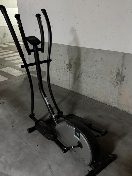 Bicicleta elíptica da marca Domyos Essential + 06