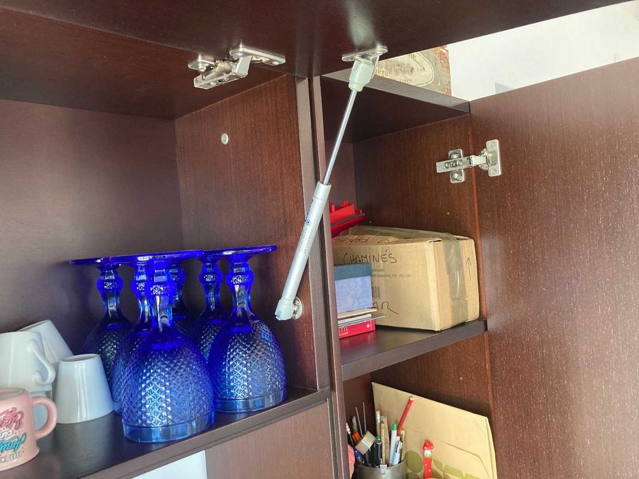 MÓVEL DE SALA MODERNO EM MADEIRA MACIÇA WENGUÊ