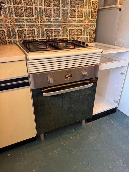 Forno Hotpoint Ariston + placa a gás