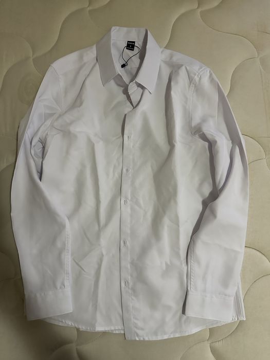 Camisas novas sem uso preco pelas duas