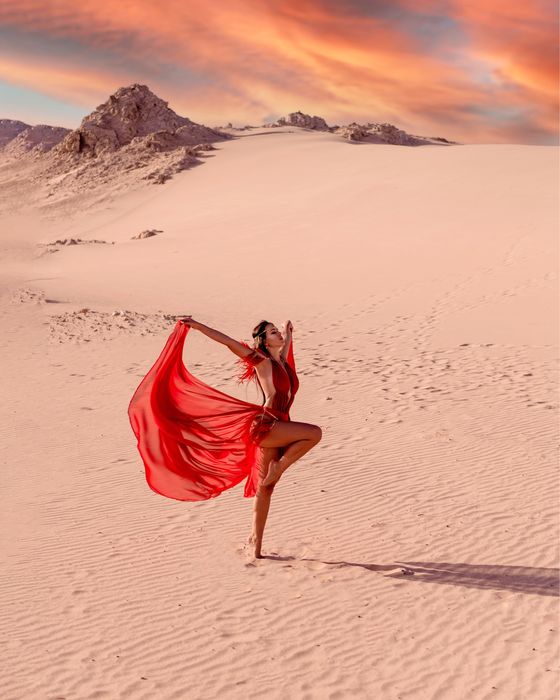 Дизайнерское платье