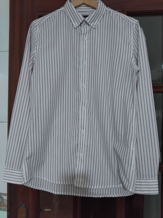 Camisa de riscas