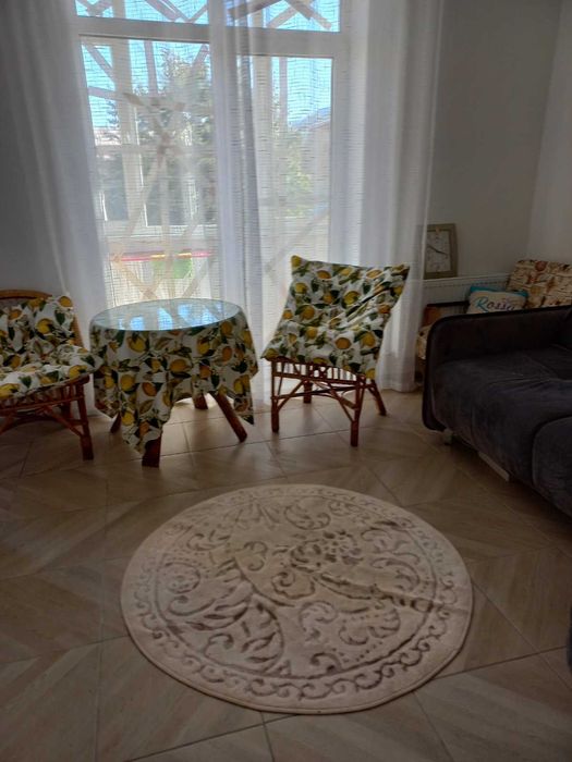 Продам 1 к\кв новобудова вул Адміральська меблі техніка закритий двір