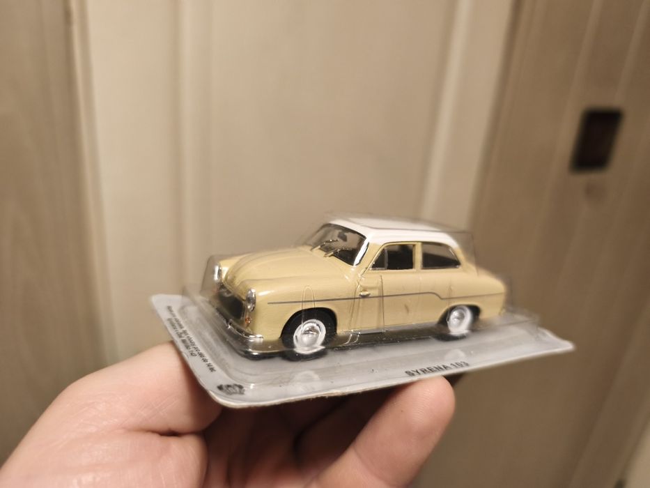 Kultowe auta PRL Syrena 103, skala 1:43,DeAgostini, stan NOWY!