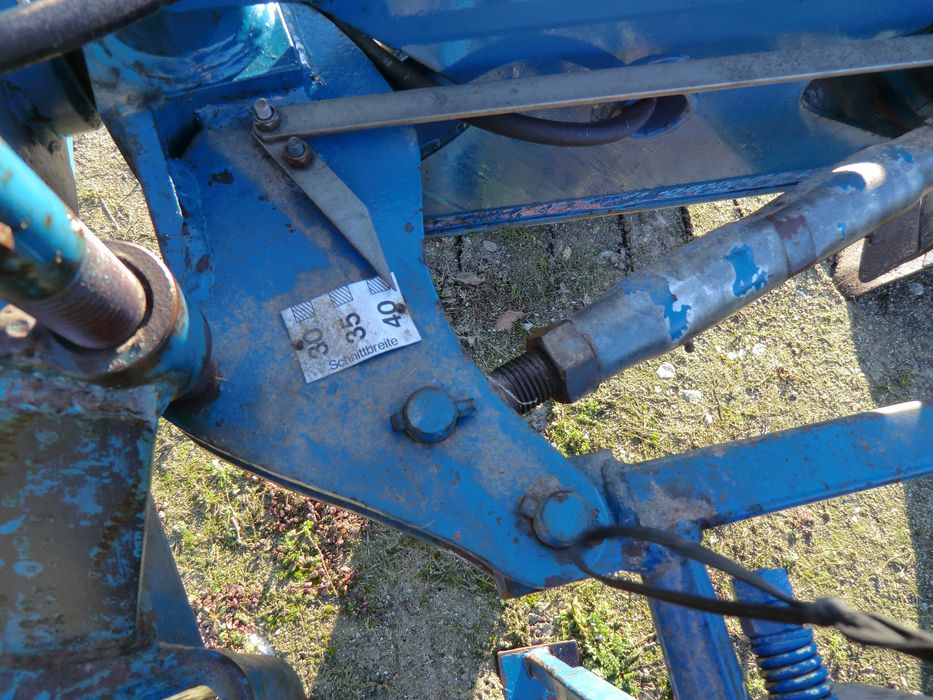 Pług Obrotowy 4-skibowy Frost