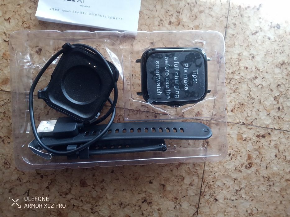 Smartwatch novo c mostra a foto