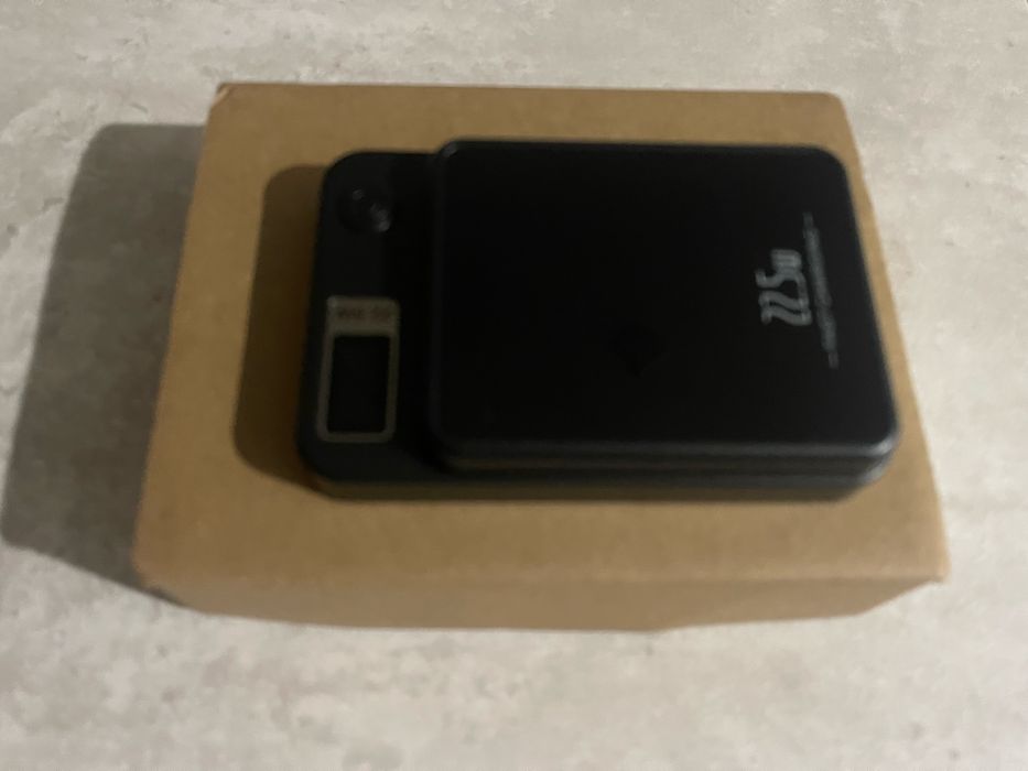 Продам павербанк 10к с беспроводной зарядкой