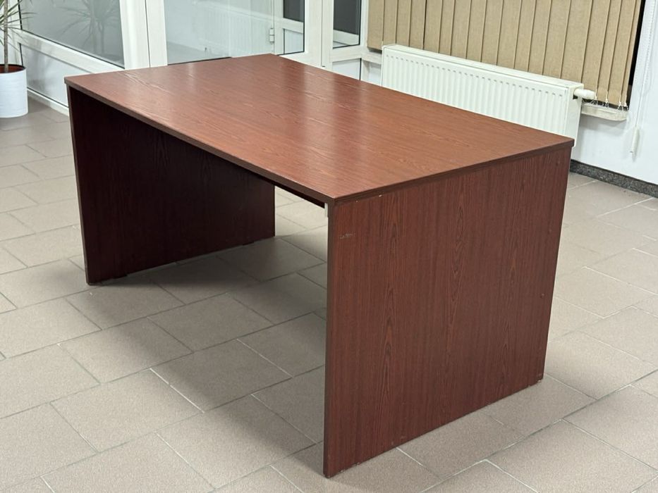 Biurko solidne w bardzo dobrym stanie