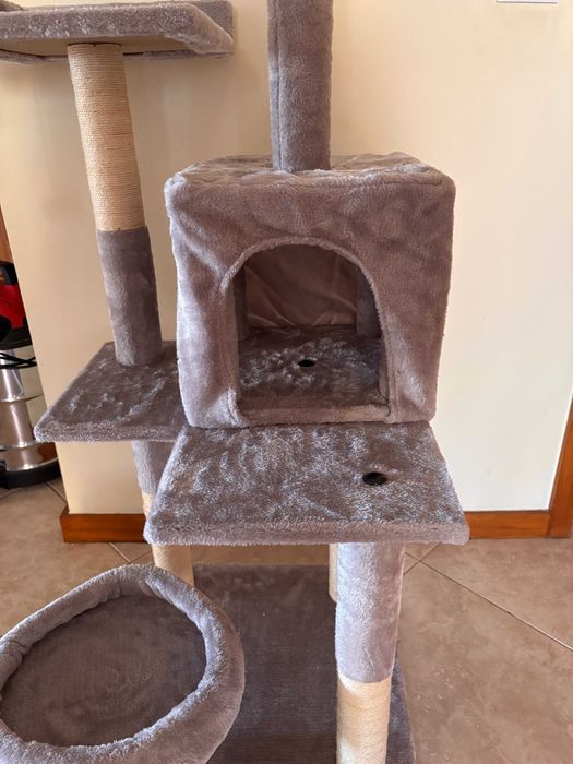 Árvore para gatos - 121 cm
