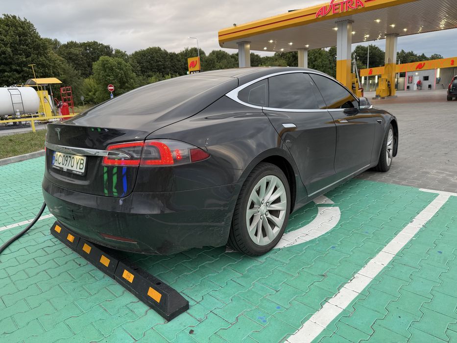 Tesla Model S 75D • 2018 • AWD • Безкоштовний Supercharging • Autopilot • Intel • Білий салон