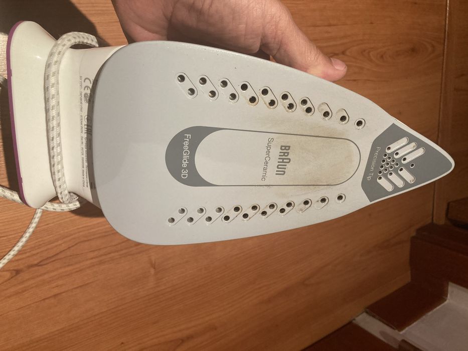 Ferros de engomar Flama e Braun