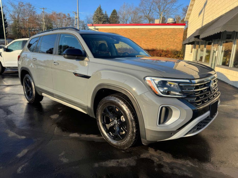 Отримай додаткову знижку, якщо замовиш або забронюєш авто сьогодні! Перші 10 клієнтів отримають спеціальні умови на розтермінування або знижку на авто в наявності. Дзвони та дізнавайся деталі прямо зараз!