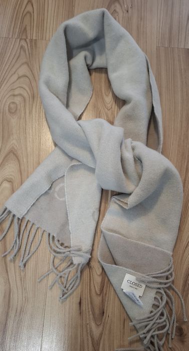 Sprzedam szalik firmy Closed 80% welna